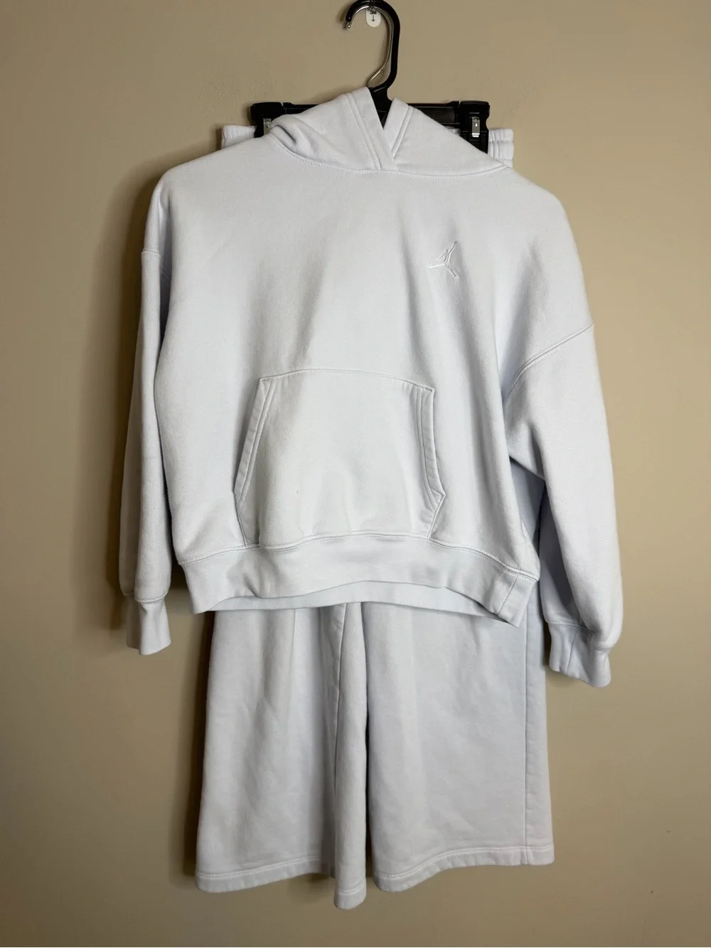 Jordan Big Girls Brooklyn Hoodie & Cargo Pants Light Blue Size 12